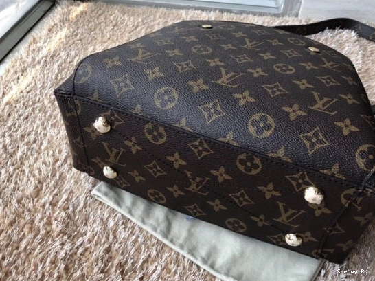 Louis Vuitton MONTAIGNE BB 0818